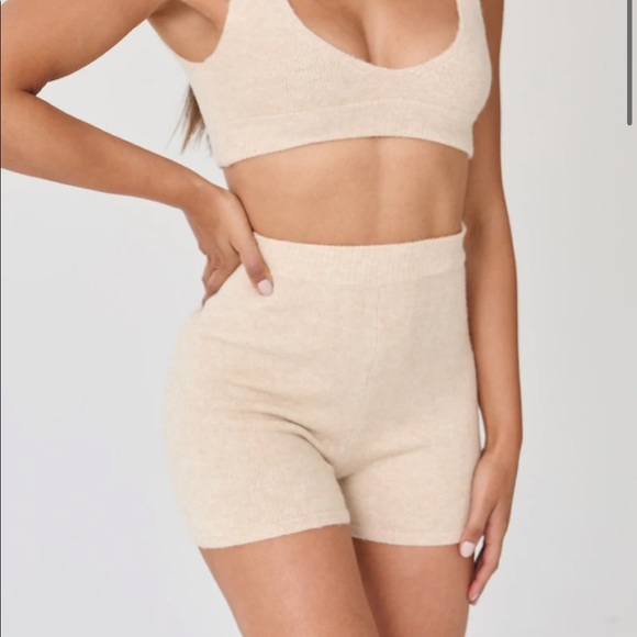 NEW BOA KNIT BIKER SHORTS - Picture 2 of 6